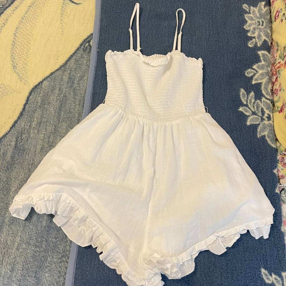 Zexxxy White Smocked Ruffle Hem‎ Romper Spaghetti Strap Summer Sunsuit S